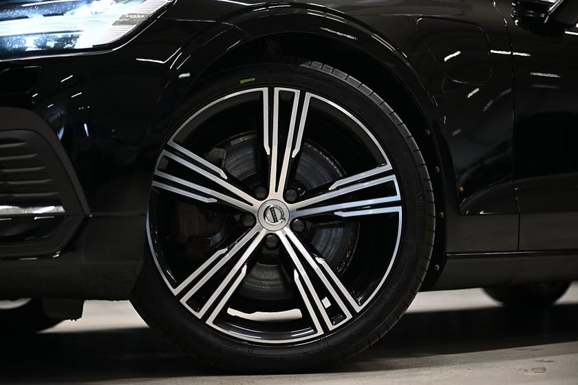 Bild 2 av Volvo V60 Recharge T6 AWD 341HK Inscription|Drag|Backkamera|SeUtr