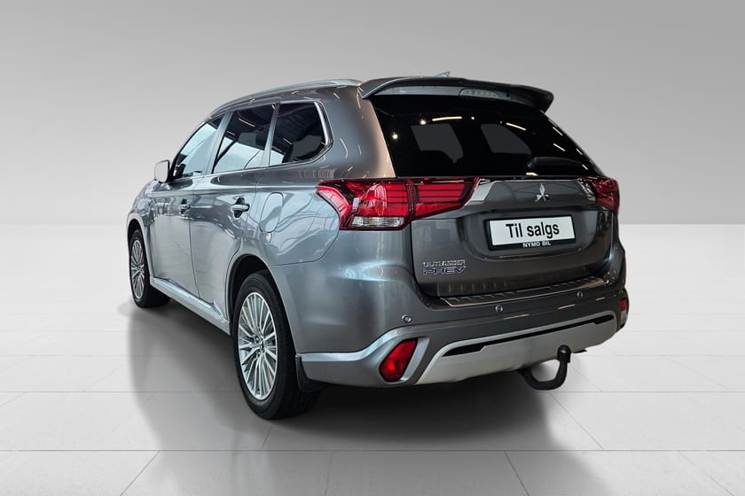 Bilde 3 av Mitsubishi Outlander PHEV 2.4L Instyle+ - 8 nye dekk, Krok, Skinn, Norsk.reg