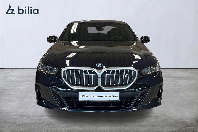 Bild 5 av BMW i5 eDrive40 Sedan eDrive 40 M-Sport | H&K | Aktiv farth. | Drag