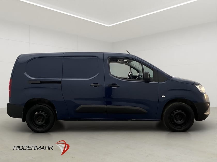 Bild 2 av Toyota ProAce City proace-city L2 Värm Drag 2xDörr B-Kamera CARPLAY Moms