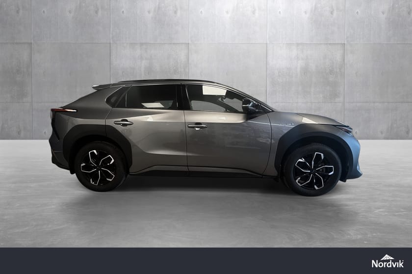 Bilde 4 av Toyota bZ4X Executive | Tilhengerfeste | Ekstralys