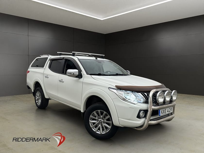 Bild 1 av Mitsubishi L200 Dubbelhytt 2.4 4WD Värmare Dragkrok B-Kamera Skinn Kåpa