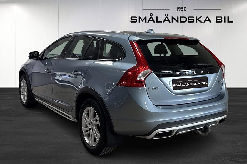 Bild 3 av Volvo V60 Cross Country D4 Geartronic Classic Plus Drag 190hk
