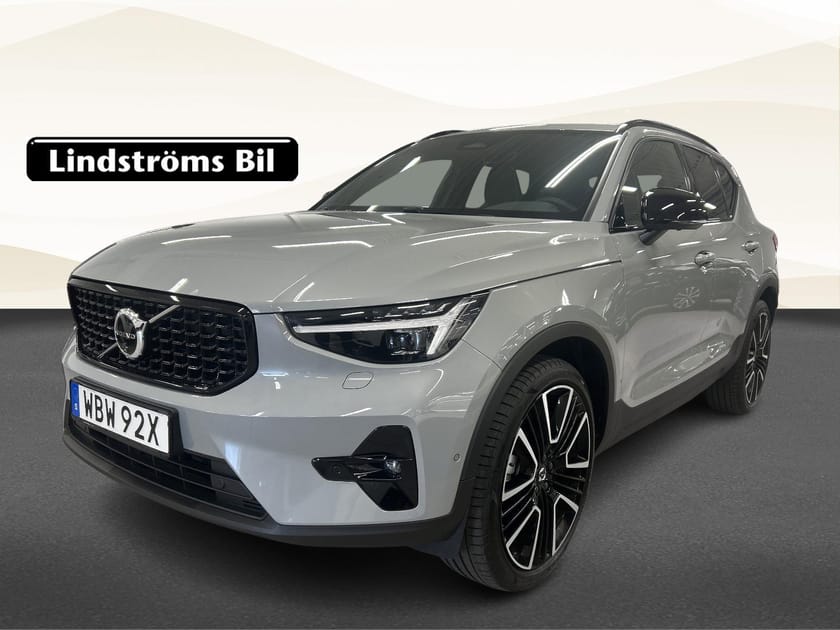 Bild 1 av Volvo XC40 B4 FWD Ultra Dark H/K DRAG V-HJUL