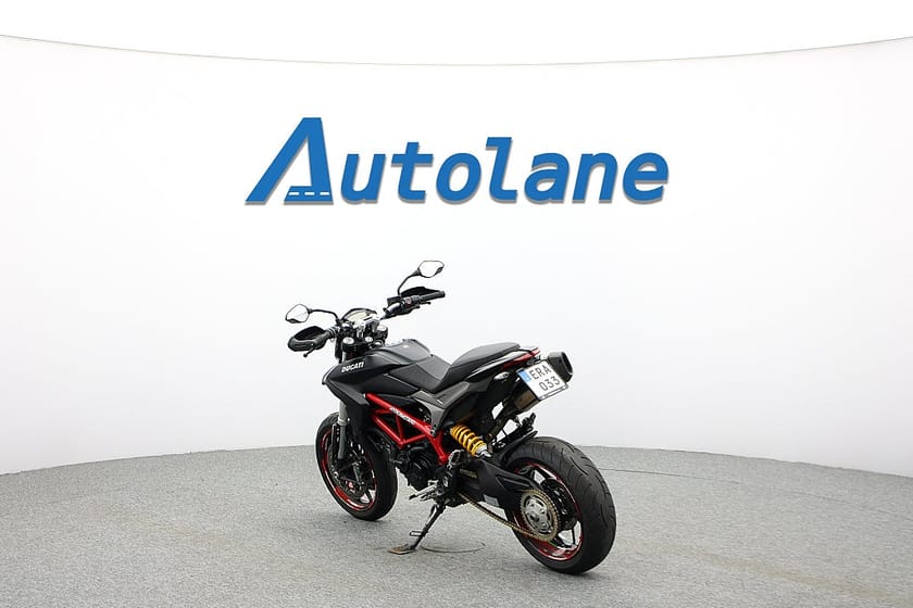 Bild 3 av Ducati Hypermotard 821 * Termignoni, Performance paket