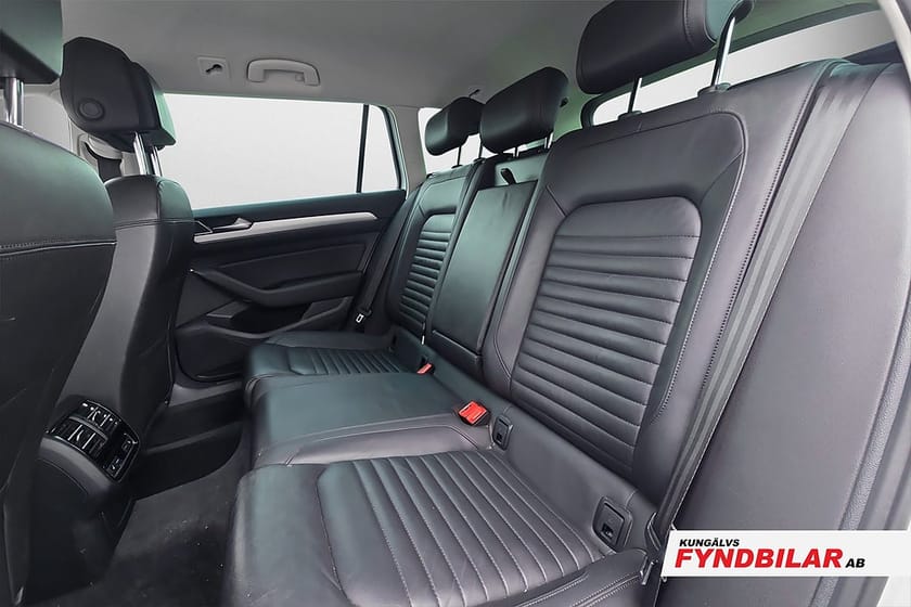 Bild 2 av Volkswagen Passat Sportscombi 2.0 TDI 4-M  Skinn,Drag,B-kamera,Värmare