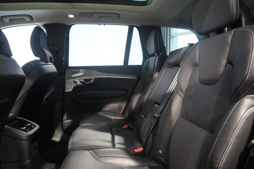 Bild 4 av Volvo XC90 T8 Ulltimate Dark Edition Panorama VoC Drag Bowers Wilkins Luftfjädring 360