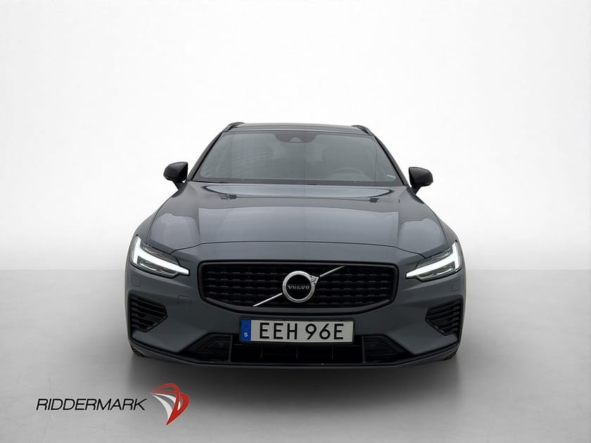 Bild 2 av Volvo V60 T6 350hk AWD R-Design Kamera Värmare CarPlay Drag