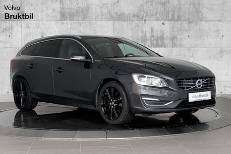 Volvo V60 D5 -AWD - 231 Hk - SUMMUM - ACC - Webasto - 18" -Skinn