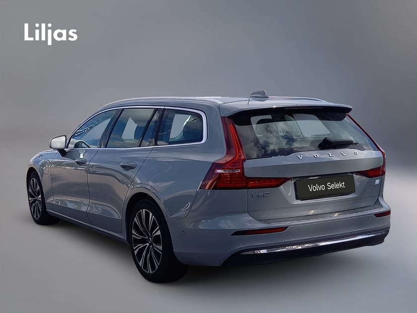 Bild 2 av Volvo V60 Recharge T6 II Core Bright
