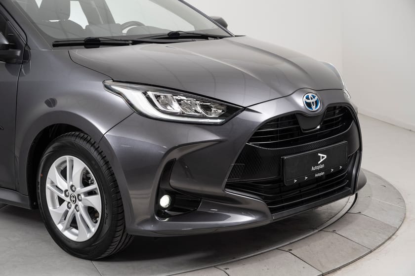 Bilde 3 av Toyota Yaris Hybrid 1,5 Active Tech ACC/Kamera/DAB/BT