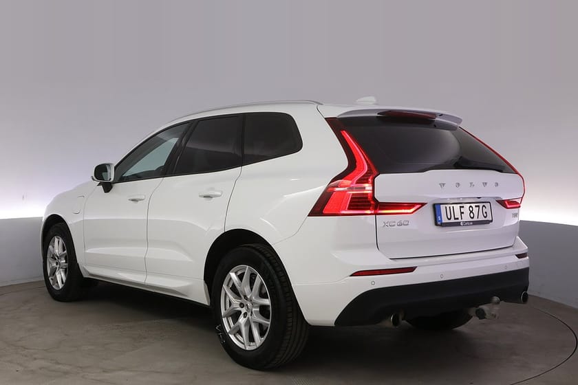 Bild 4 av Volvo XC60 T8 Twin Engine AWD Momentum Drag Pano Kamera