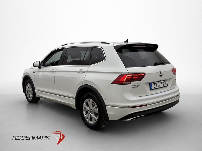 Bild 5 av Volkswagen Tiguan Allspace 7-sätes 4M 200hk R-Line 7sit Cockpit Värm