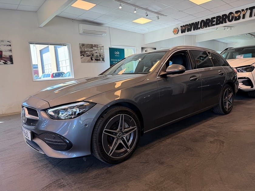Bild 2 av Mercedes-Benz C 300 T e 9G-Tronic Avantgarde Drag Gps Adaptiv Värmare