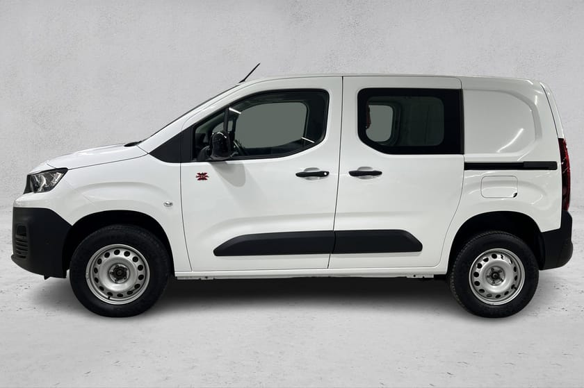 Bilde 2 av Peugeot Partner L1 Mester 1,5 HDi 130hk 4x4 man Cruise/Krok/Varmer
