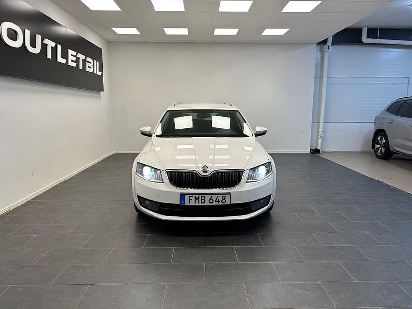 Bild 5 av Škoda Octavia Kombi Skoda 1.4 TSI 140hk Elegance Värmare Avtagbar dragkrok