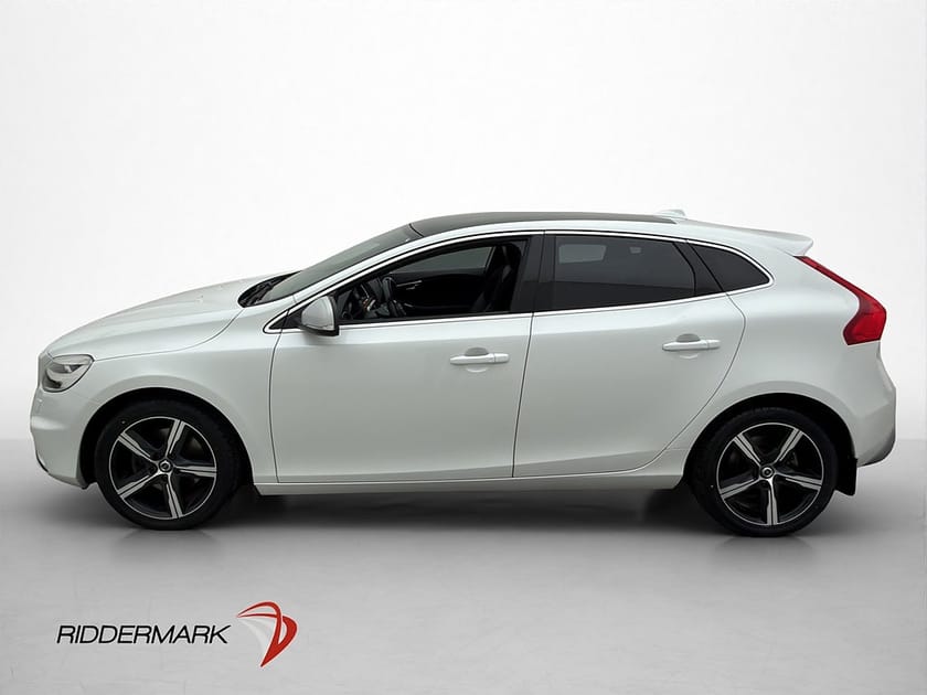 Bild 4 av Volvo V40 T3 152hk R-Design Pano P-Värm Kamera Drag Elstolar
