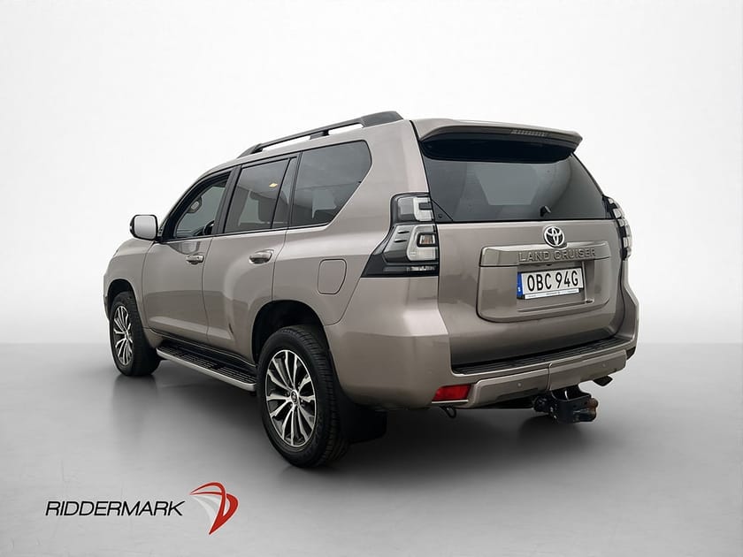 Bild 5 av Toyota Land Cruiser 2.8D 4WD BLACK EDI 7Sits Läder 360° Drag