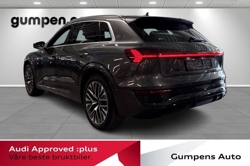 Bilde 3 av Audi Q8 55 e-tron quattro s line plus