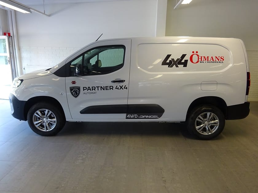 Bild 1 av Peugeot Partner PLUS L2 130hk 1.5 BlueHDi 130 4x4 EAT