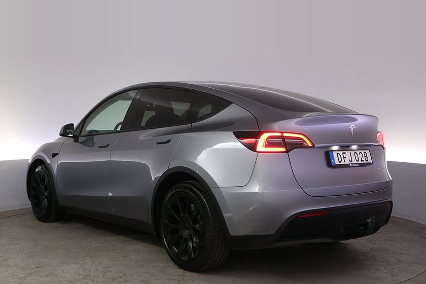 Bild 4 av Tesla Model Y Long Range AWD Autopilot 20" Pano Drag