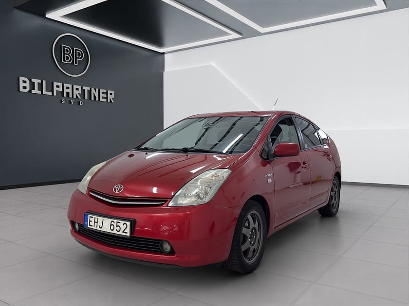 Bild 1 av Toyota Prius 1.5 VVT-i + 3CM CVT /1,95 % Ränta