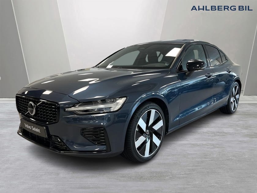 Bild 4 av Volvo S60 Recharge T6 II Plus Dark Dragkrok Halvautomatisk, Parkeringskamera 360, Harman Kardon, Apple Carplay, Google Maps