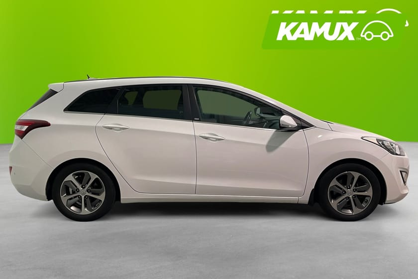 Bild 2 av Hyundai i30 Kombi 1.6 Comfort  Backkamera Drag Navi 135hk