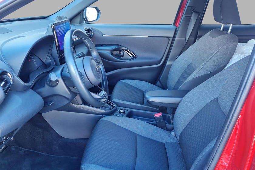 Bilde 4 av Toyota Yaris Cross Hybrid 115 AWD-i Active - LED - Adaptiv cruise - Ryggekam.