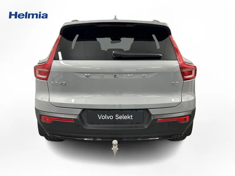 Bild 8 av 16 – Volvo XC40 B3 FWD Bensin Plus Dark
