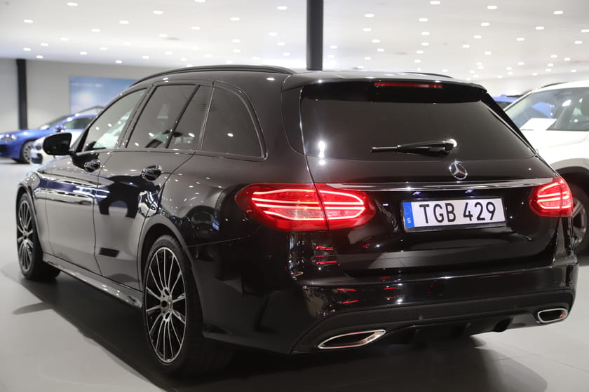 Bild 4 av Mercedes-Benz C 400 T 4MATIC - AMG Line