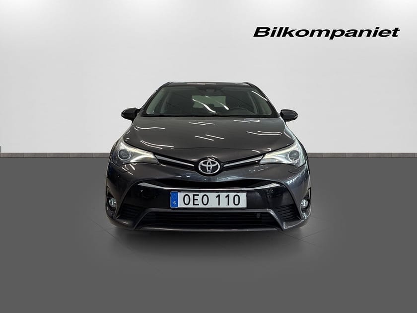 Bild 2 av Toyota Avensis Kombi 1.8i ActivePlus S+V-hjul Motorvärmare