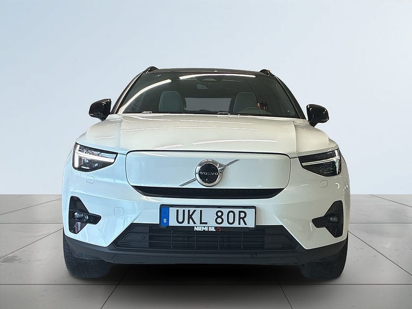 Bild 2 av Volvo XC40 Recharge Twin Ultimate MOMS Drag 360° H/K-ljud Pano S&V