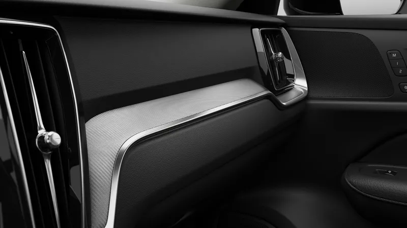 Bild 16 av 18 – Volvo V60 T6 Plus Dark Nordic Edition Dragkrok Plus Nordic Edition