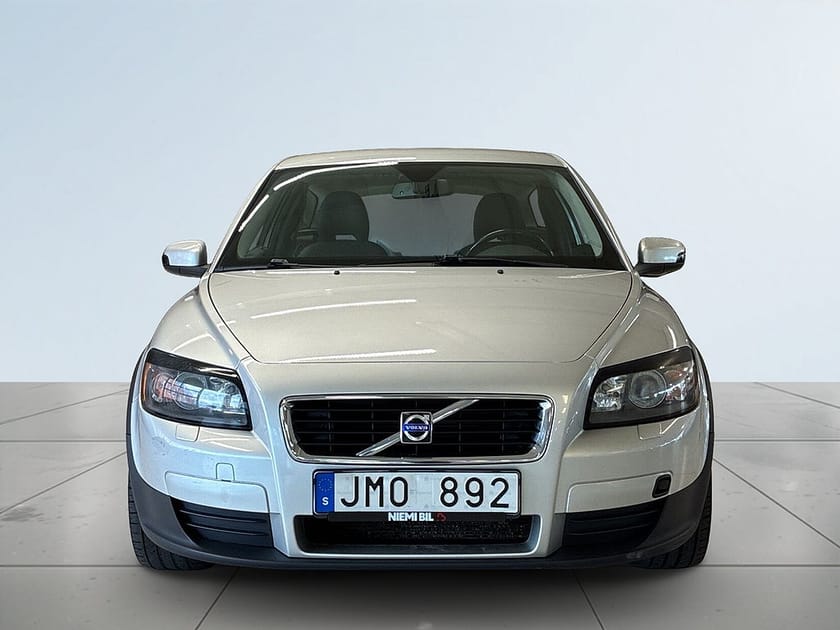 Bild 2 av Volvo C30 1.8 Flexifuel 125hk Motorvärmare Farthållare S&V-däck