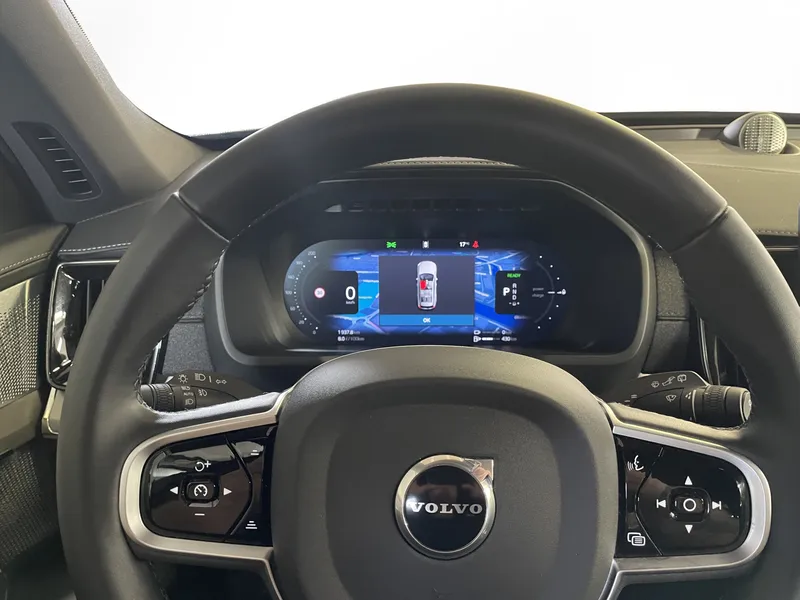 Bild 15 av 17 – Volvo XC90 T8 Ultra Black Edition