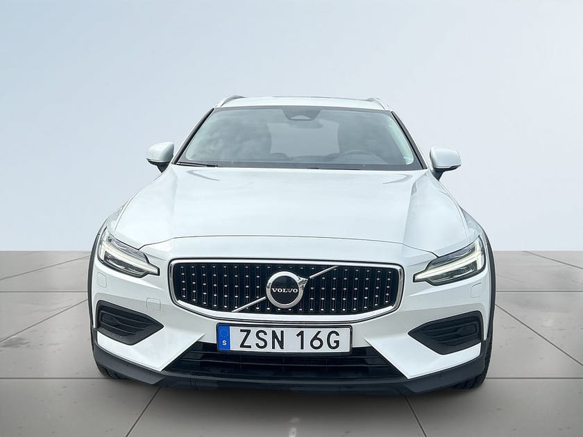 Bild 2 av Volvo V60 Cross Country B4 AWD Core Drag/Kamera/SoV-Hjul/Navi/Värmare