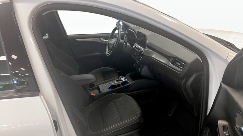 Bild 3 av Ford Kuga Plug-In Hybrid TITANIUM 2.5 FWD 225HK CVT