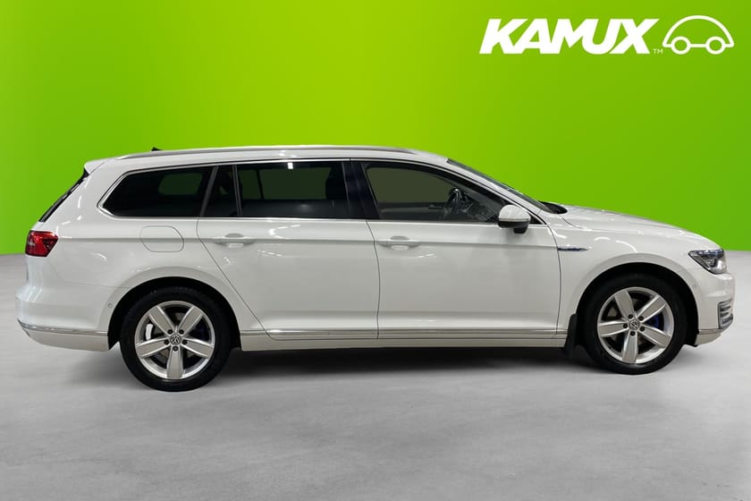 Bild 2 av Volkswagen Passat Variant GTE 1.4 TSI Cockpit Drag Kamera  218hk