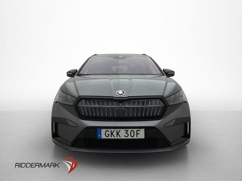 Bild 3 av Škoda Enyaq iV 80x Skoda Sportline Pano Head Up Canton Dragkrok 360°