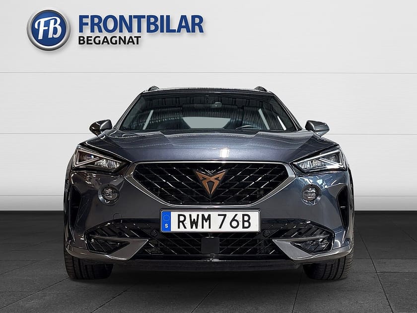 Bild 2 av CUPRA Formentor VZ e-Hybrid /Adaptfar/Drag/Förarassistanspaket XL/245hk