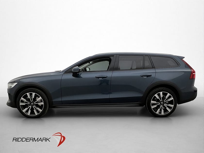 Bild 4 av Volvo V60 Cross Country B4 AWD Inscription D-Värm Drag Skinn
