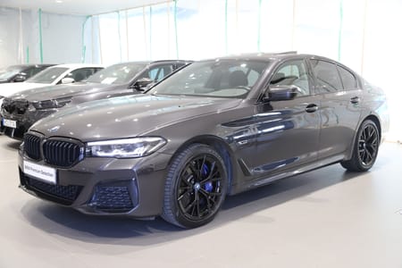 BMW 545e xDrive Sedan