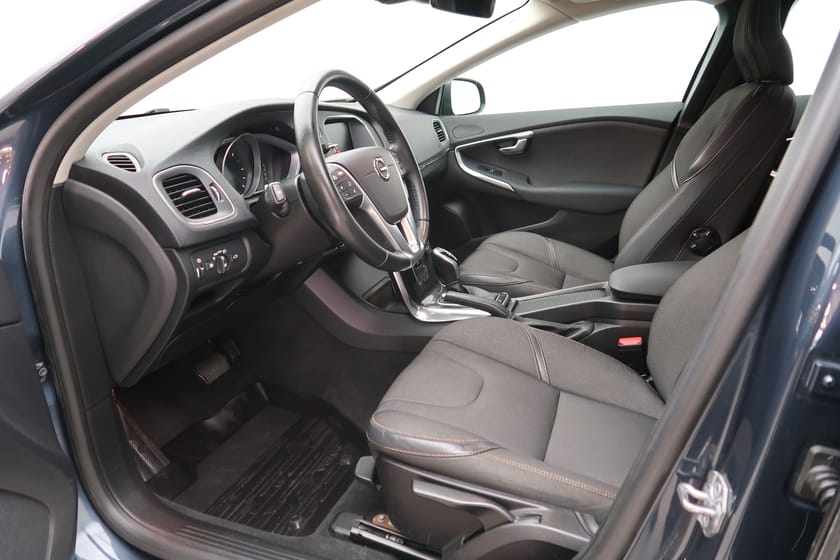 Bild 4 av Volvo V40 Cross Country D3 Business Advanced/VOC/Värmare/Klimatpkt