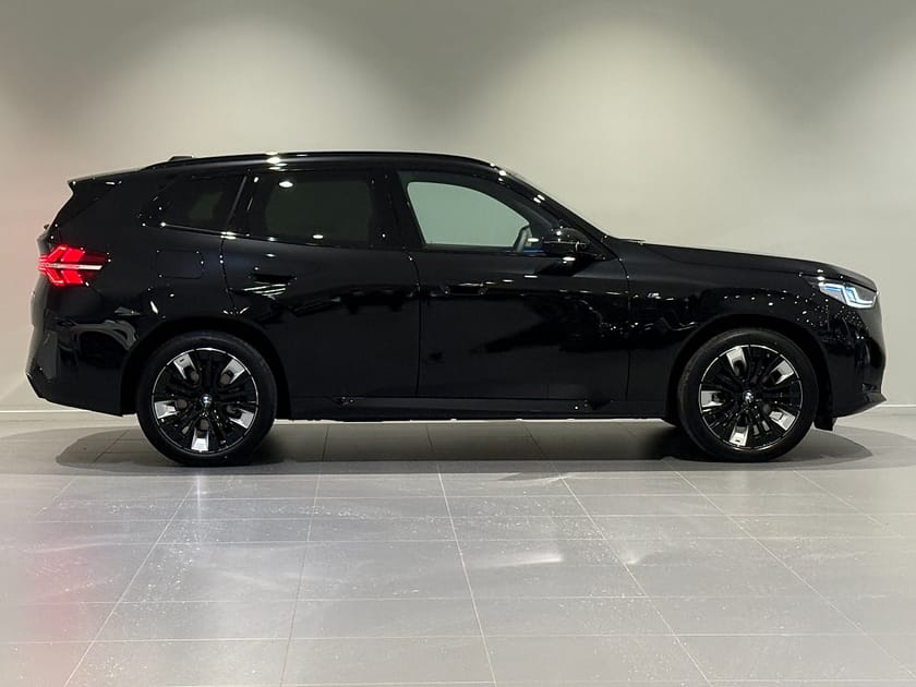 Bild 3 av BMW X3 30e xDrive M Sport Drag AdptFartH H/K Comfort RattV 20"