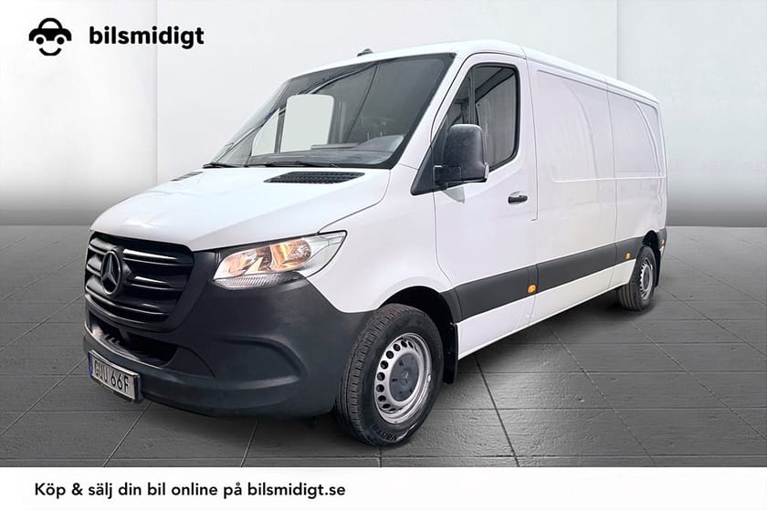 Bild 1 av Mercedes-Benz Sprinter 211 CDI FWD Panel Van Skåp Drag Kamera CarPlay 3-sits MOMS 114hk