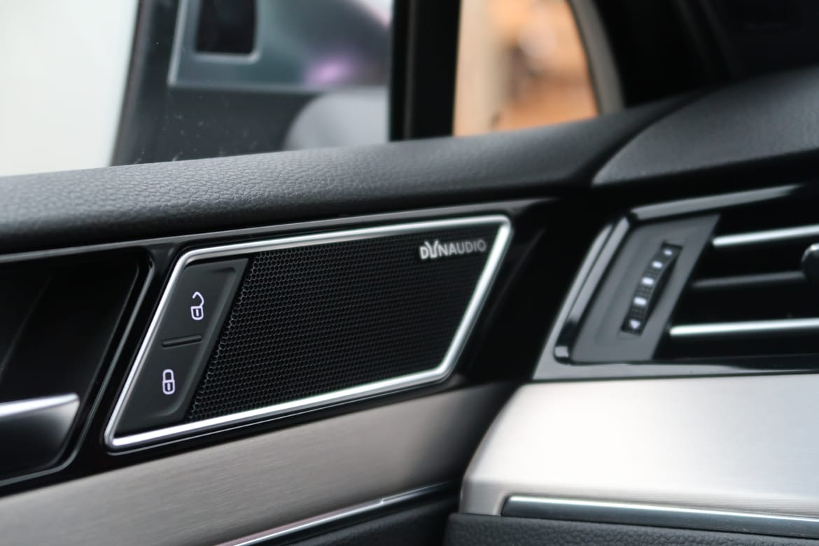 Volkswagen Passat 2019 - miniatyr 13
