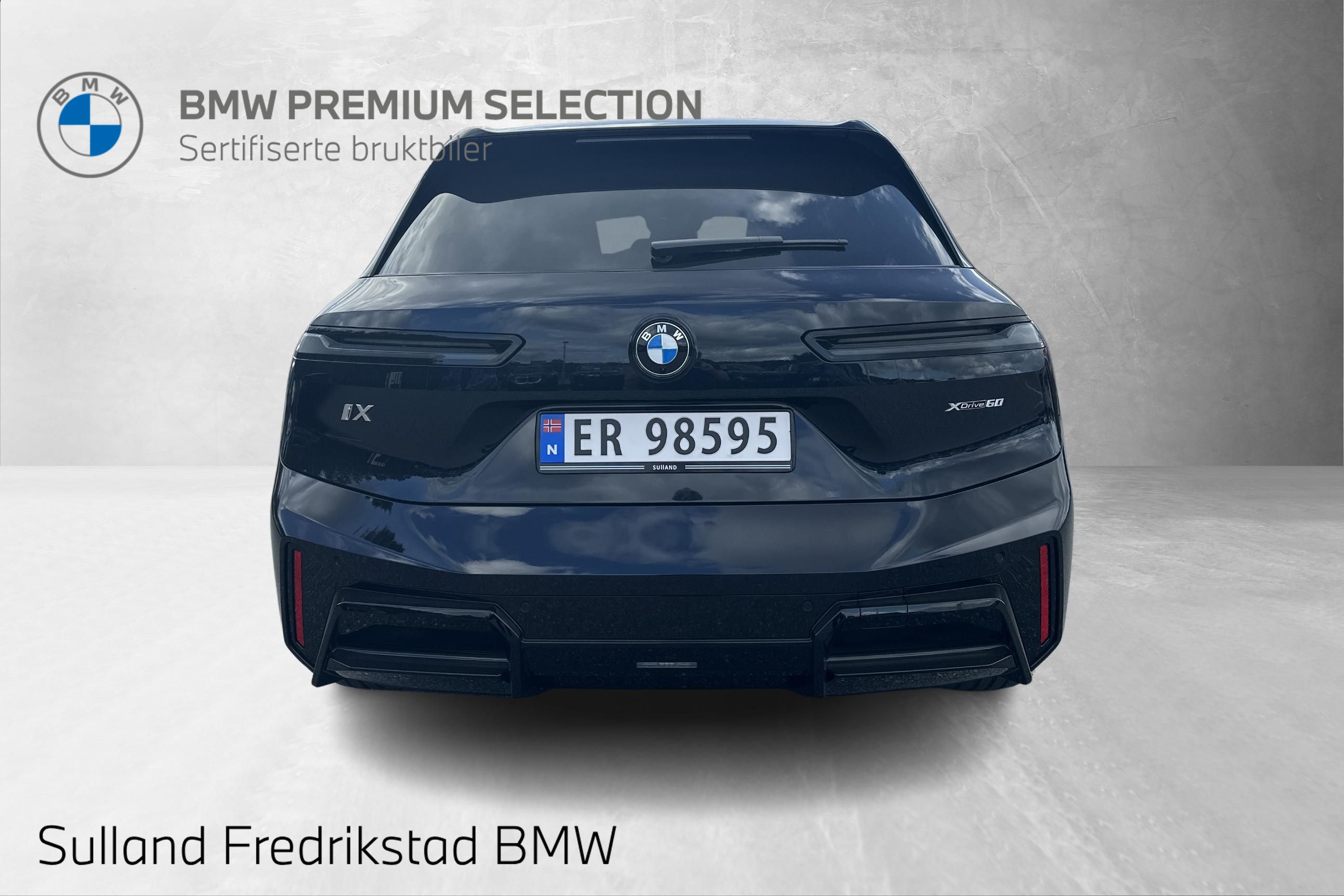 BMW iX xDrive60, 544ps, 2026