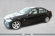 Thumnail bilde 1 av BMW 318d Sedan
