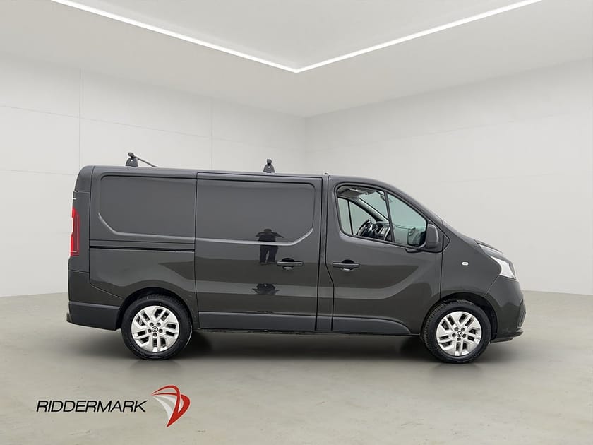 Bild 2 av Nissan NV300 Skåpbil 1.6dCi Värmare Dragkrok B-Kamera V-Inredd Moms